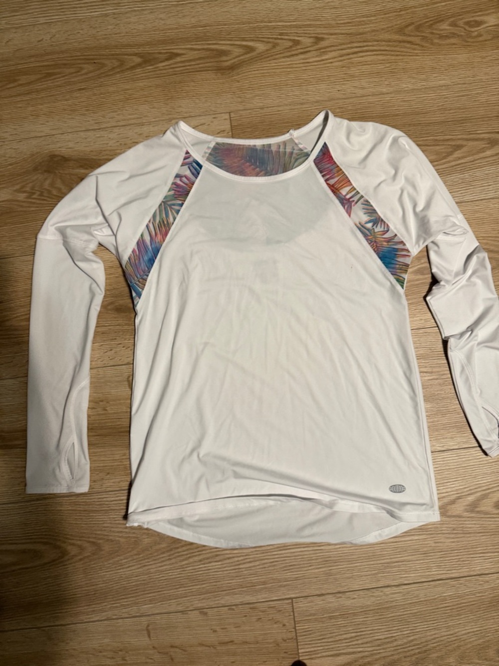 Reel Legends White Long-Sleeve Performance Top with Multicolor Palm Trim - Picture 7 of 9
